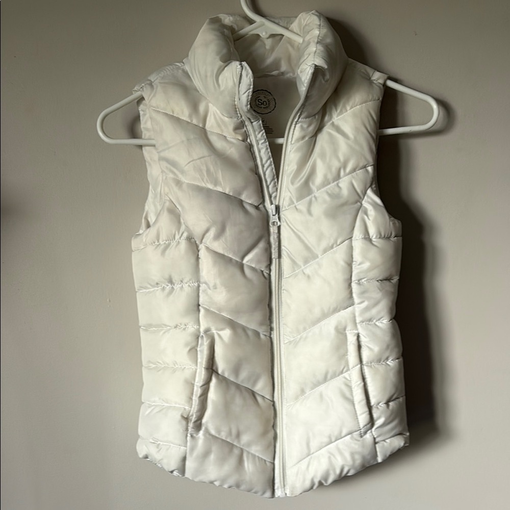 SO White Quilted Puffer Vest Sleeveless Fitted
